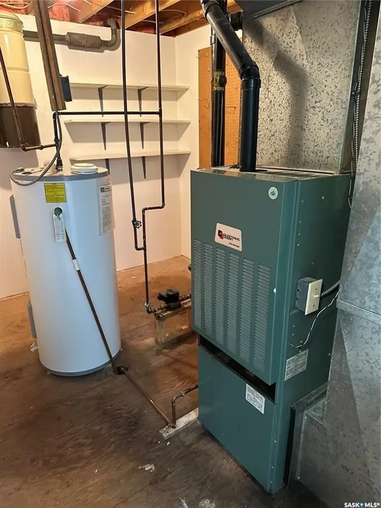 308 4th Street E Carnduff SK S0C 0S0