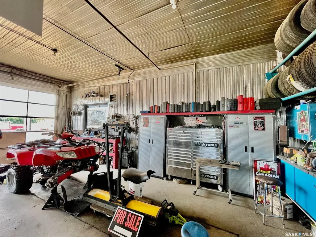 200 9 Highway S Canora SK S0A 0L0