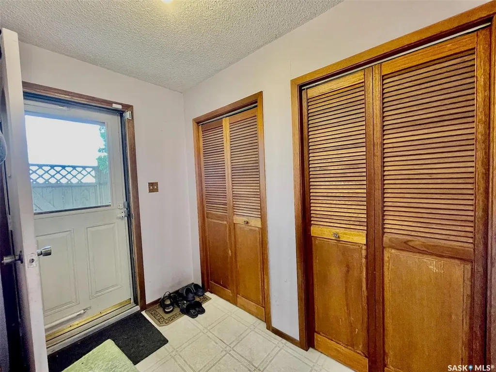 200 9 Highway S Canora SK S0A 0L0