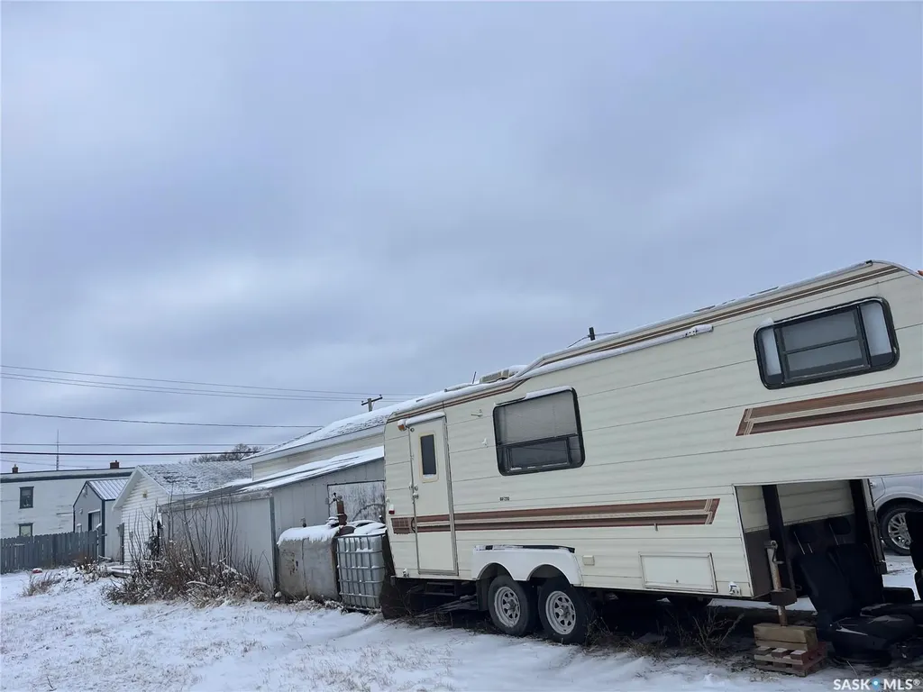 122 Dundurn Avenue Dundurn SK S0K 1K0
