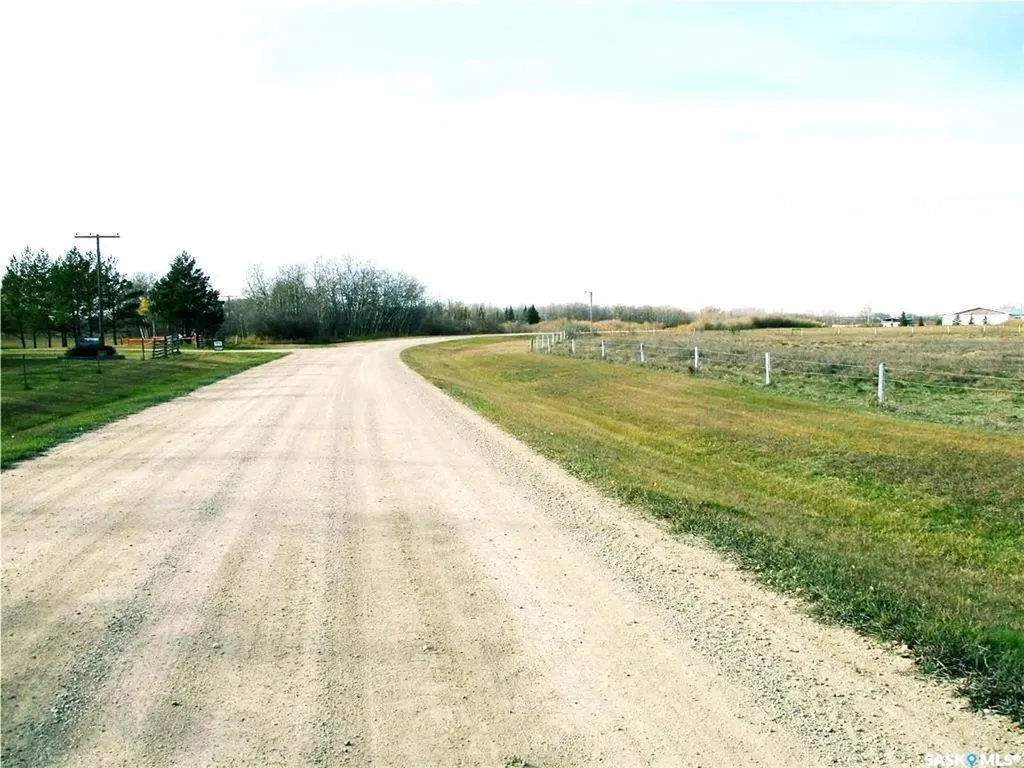 105 Piller Road Melville SK S0A 2P0