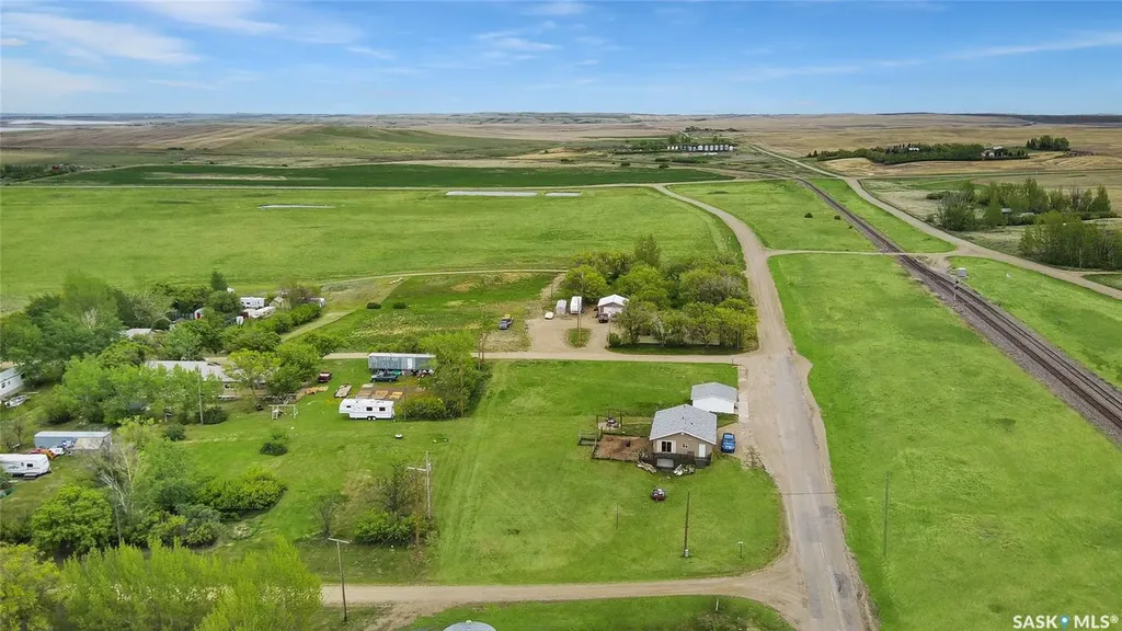 800 Railway Avenue Webb SK S0N 2X0