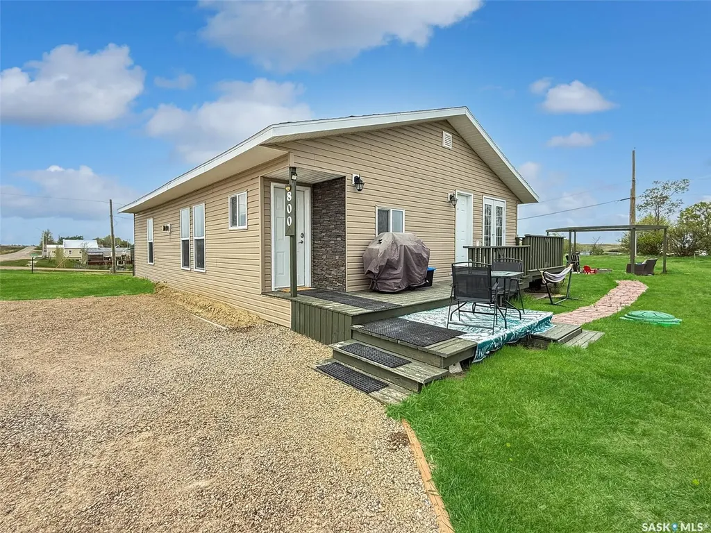 800 Railway Avenue Webb SK S0N 2X0