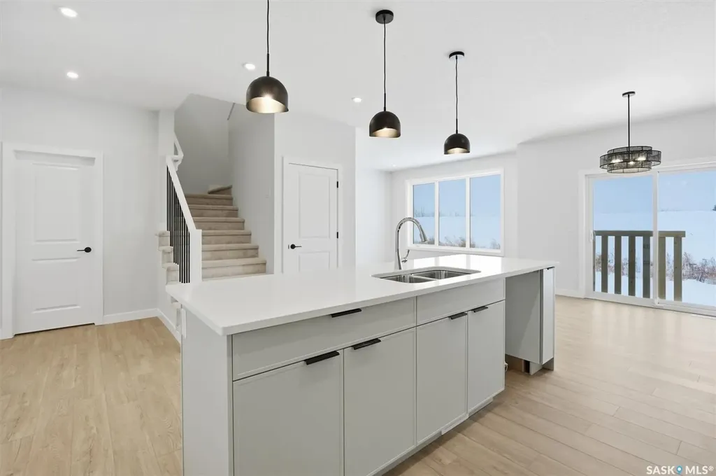 470 Cockcroft Place Saskatoon SK S7V 1Y9
