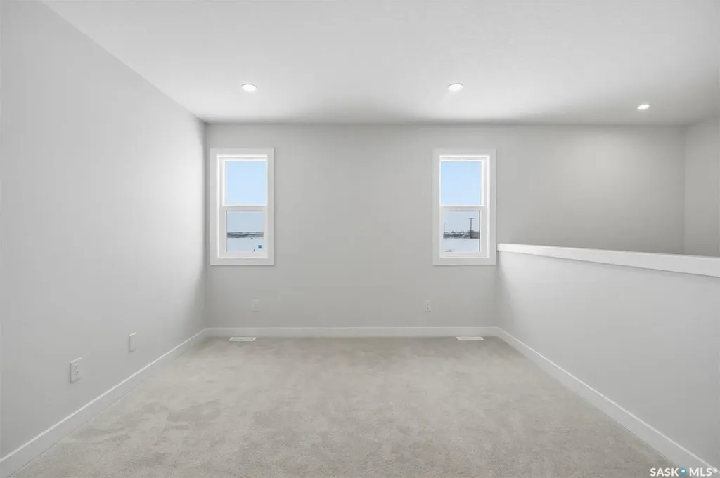 470 Cockcroft Place Saskatoon SK S7V 1Y9