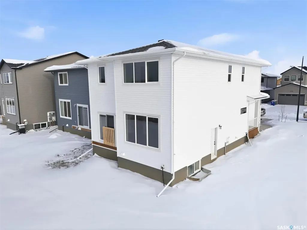 470 Cockcroft Place Saskatoon SK S7V 1Y9