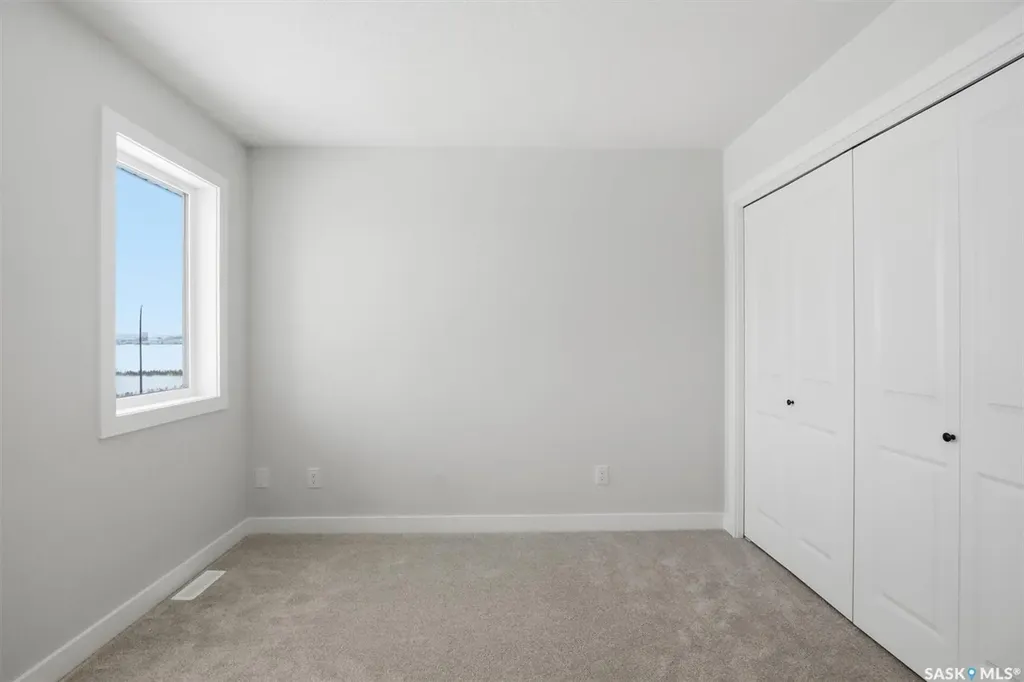 470 Cockcroft Place Saskatoon SK S7V 1Y9