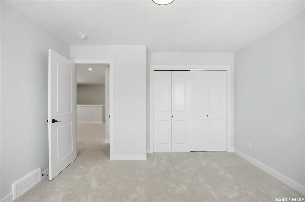 470 Cockcroft Place Saskatoon SK S7V 1Y9