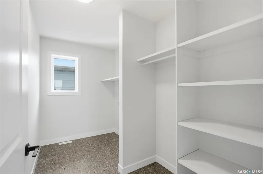 470 Cockcroft Place Saskatoon SK S7V 1Y9