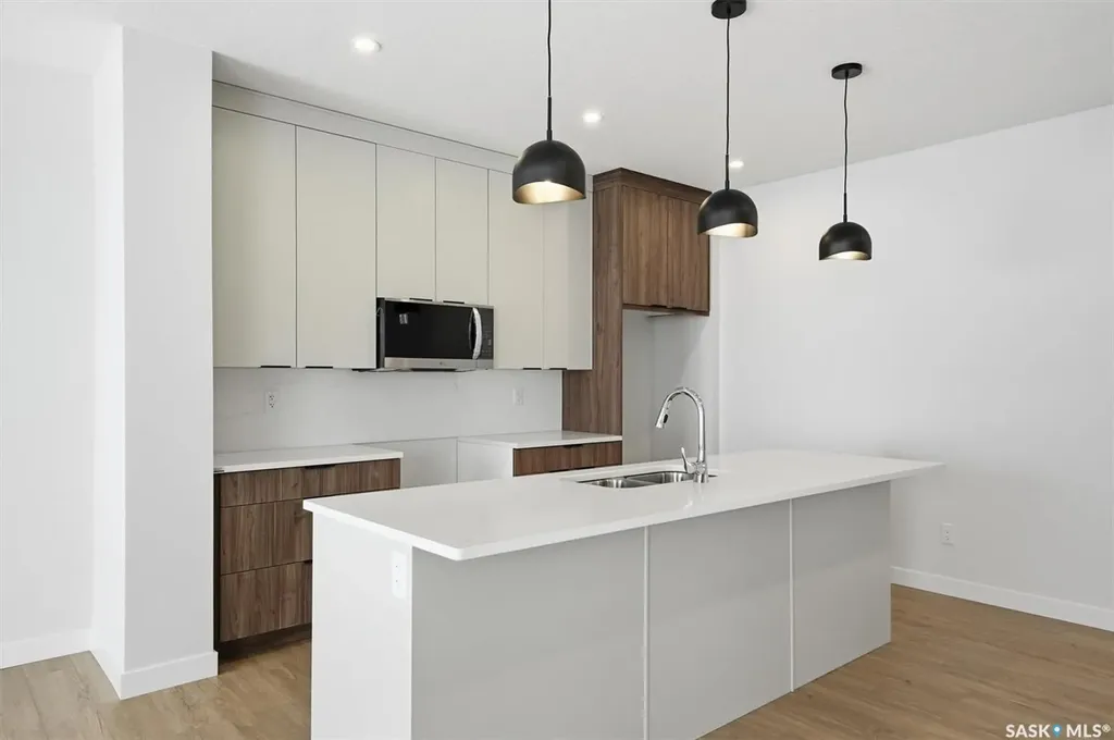 470 Cockcroft Place Saskatoon SK S7V 1Y9
