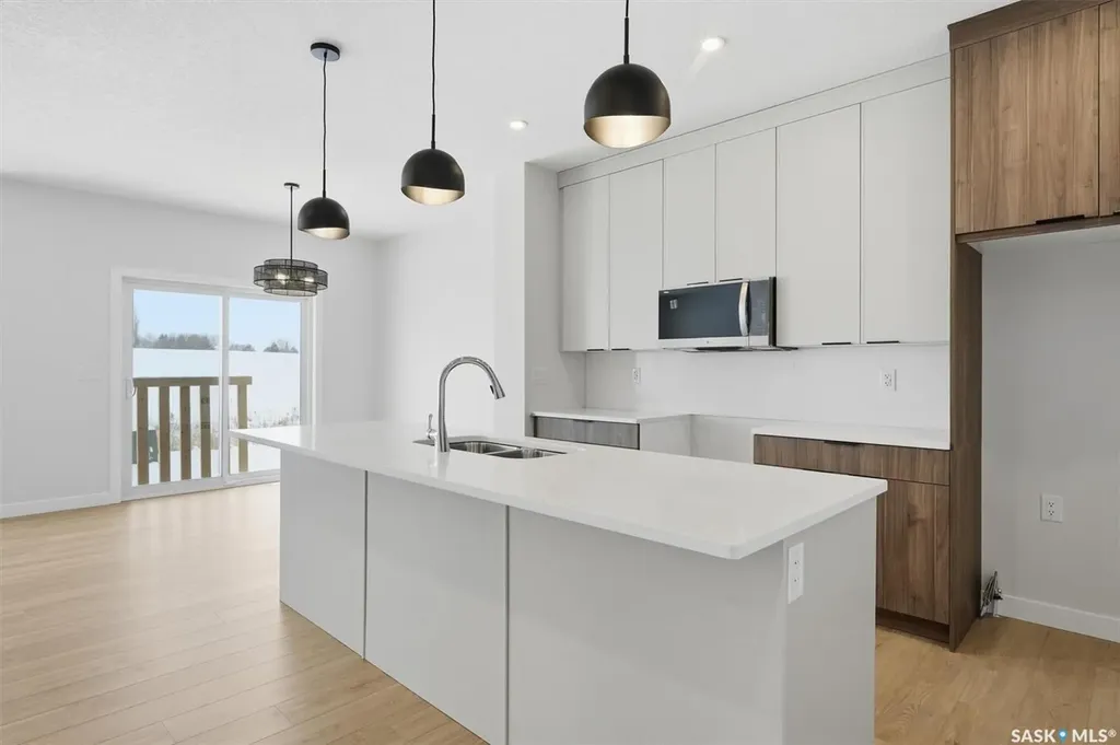 470 Cockcroft Place Saskatoon SK S7V 1Y9