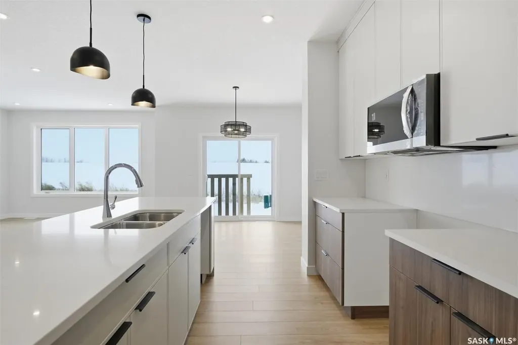 470 Cockcroft Place Saskatoon SK S7V 1Y9