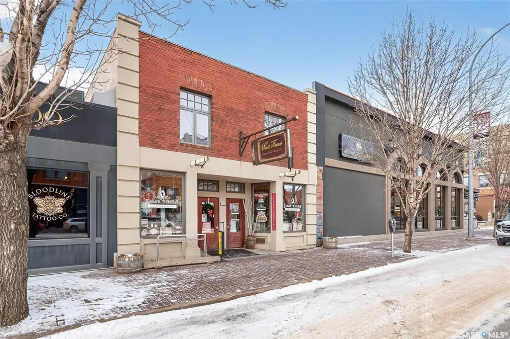 26 Main Street N Moose Jaw SK S6H 3J6