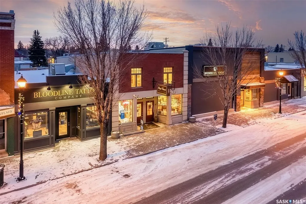 26 Main Street N Moose Jaw SK S6H 3J6
