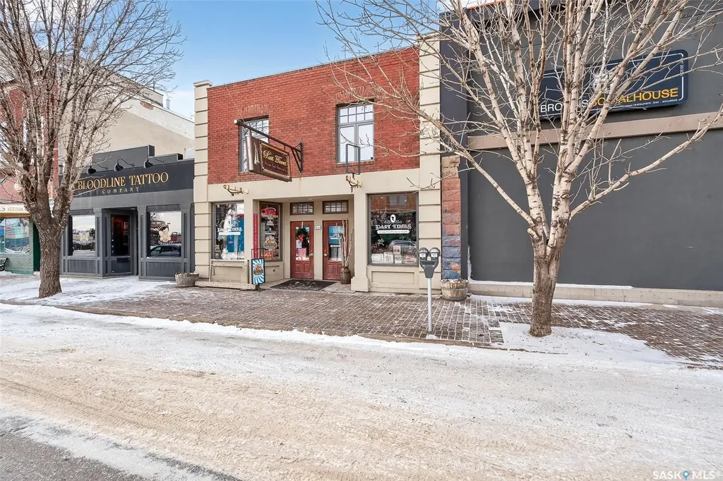 26 Main Street N Moose Jaw SK S6H 3J6