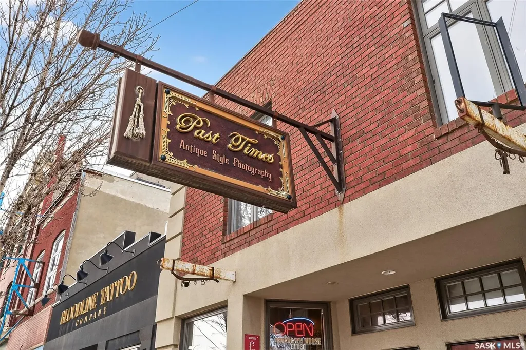 26 Main Street N Moose Jaw SK S6H 3J6