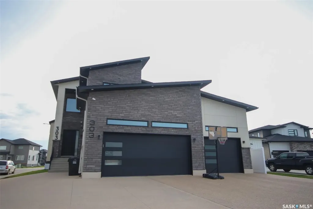 131 Nazarali Way Saskatoon SK S7V 1X8