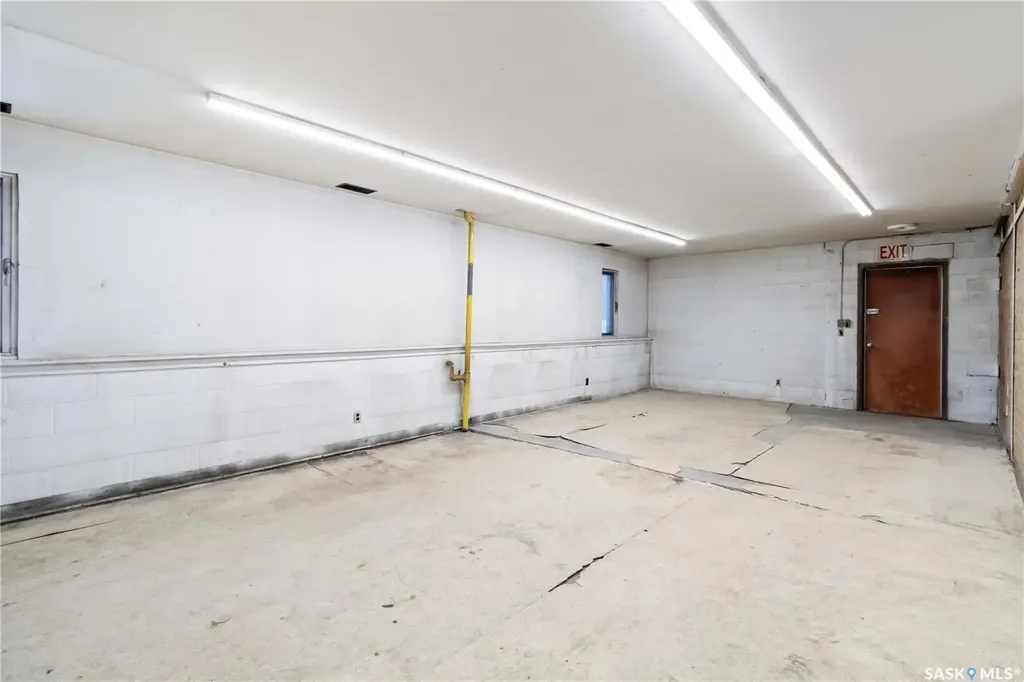 568 18th Street E Prince Albert SK S6V 1H3
