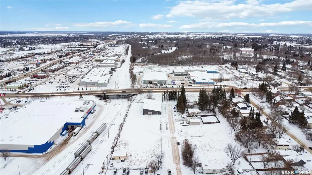 568 18th Street E Prince Albert SK S6V 1H3