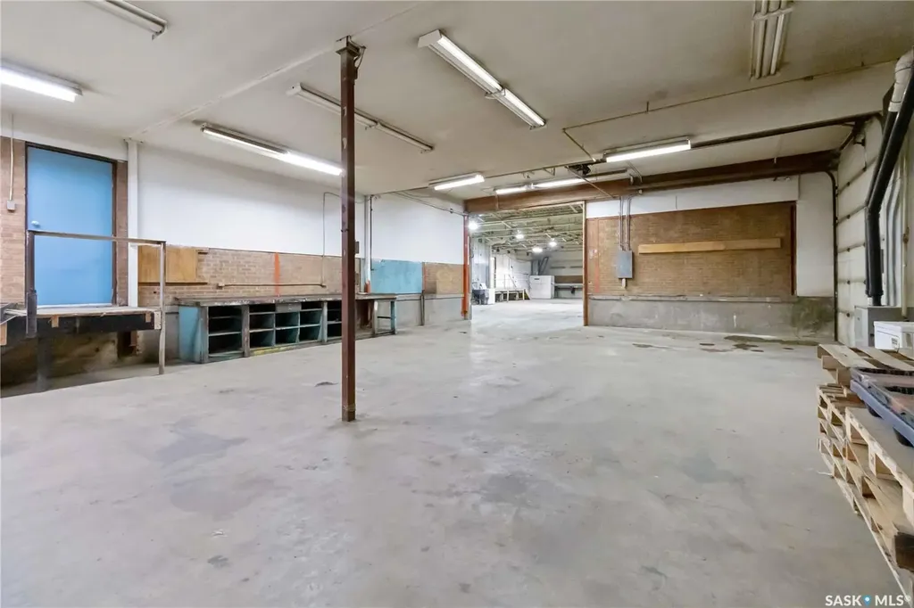 568 18th Street E Prince Albert SK S6V 1H3