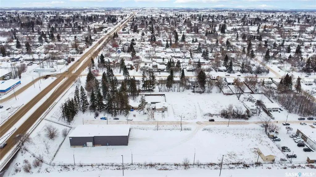 568 18th Street E Prince Albert SK S6V 1H3