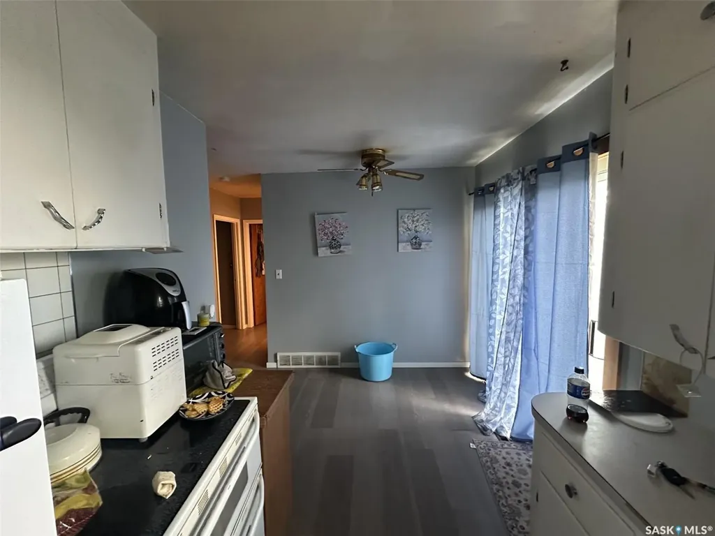 211 2nd Street E Lafleche SK S0H 2K0