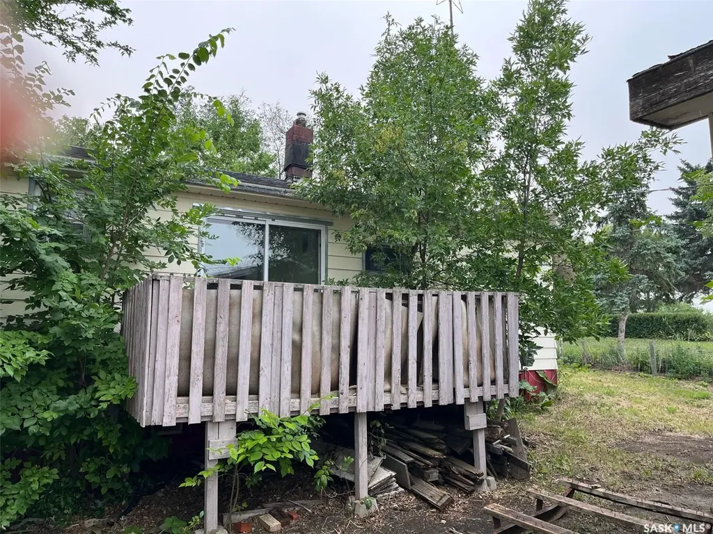 211 2nd Street E Lafleche SK S0H 2K0