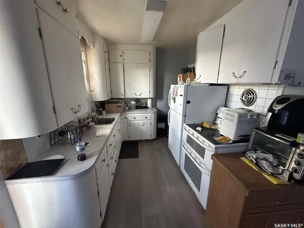 211 2nd Street E Lafleche SK S0H 2K0