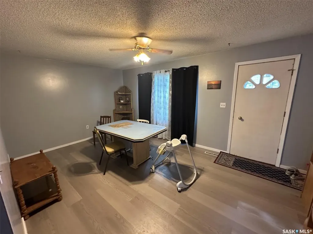 211 2nd Street E Lafleche SK S0H 2K0