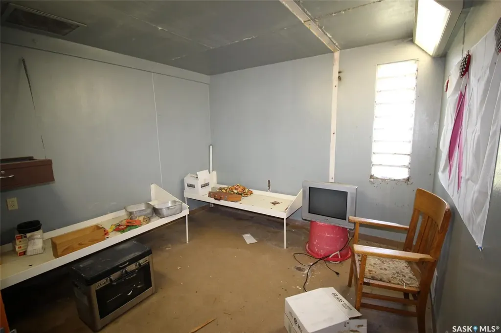 303 1st Avenue W Climax SK S0N 0N0