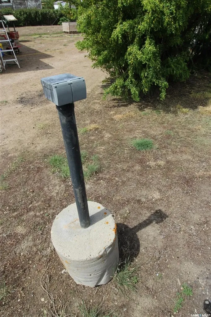 303 1st Avenue W Climax SK S0N 0N0