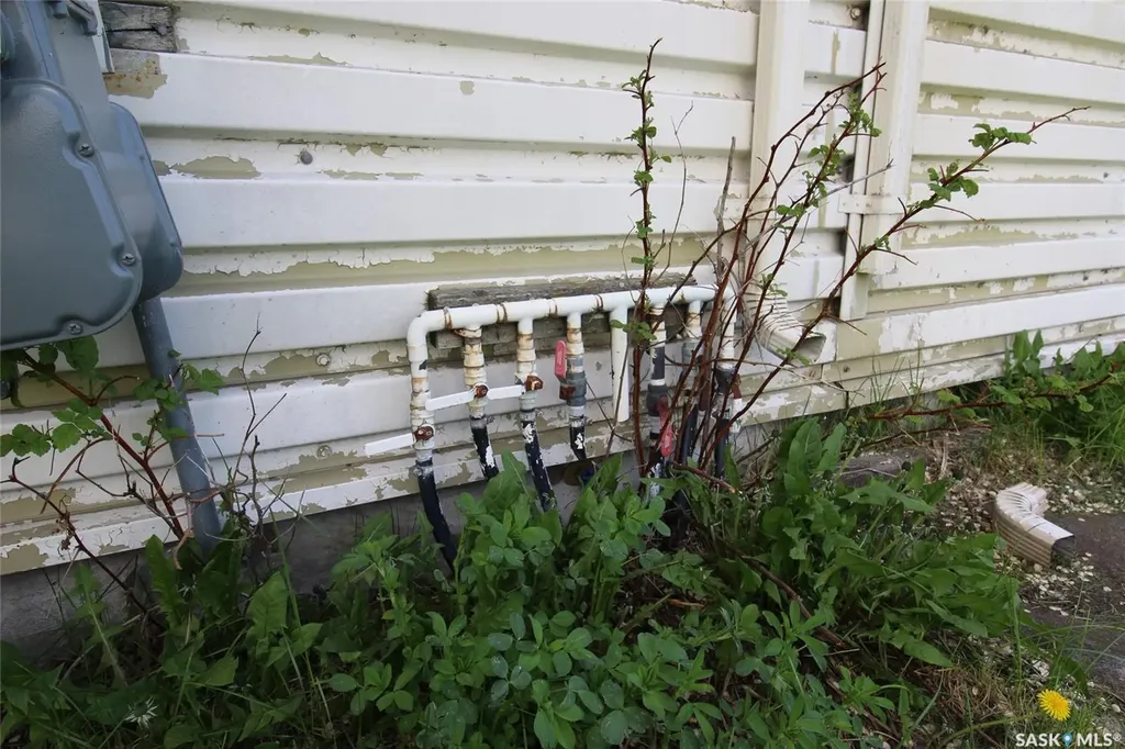 303 1st Avenue W Climax SK S0N 0N0