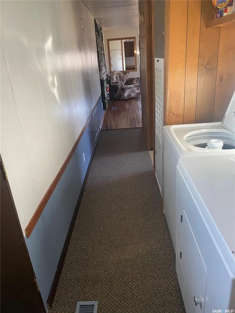 107 2nd Avenue Climax SK S0N 0N0