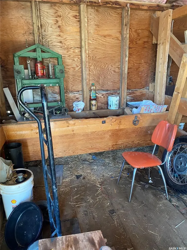 107 2nd Avenue Climax SK S0N 0N0