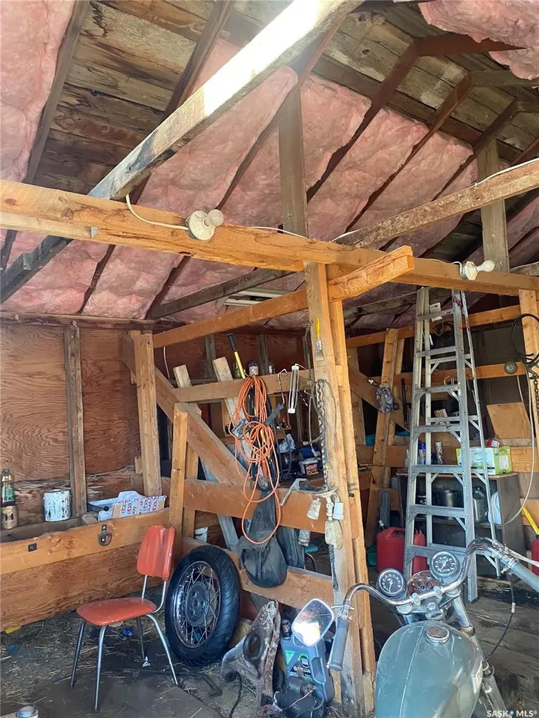 107 2nd Avenue Climax SK S0N 0N0