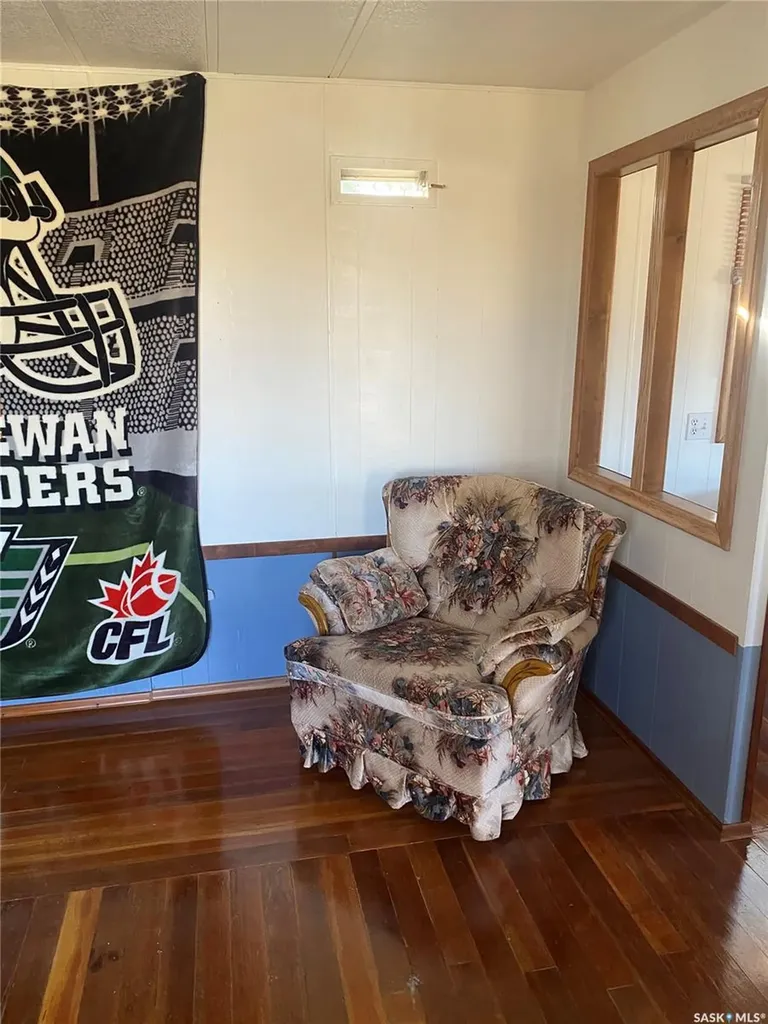 107 2nd Avenue Climax SK S0N 0N0