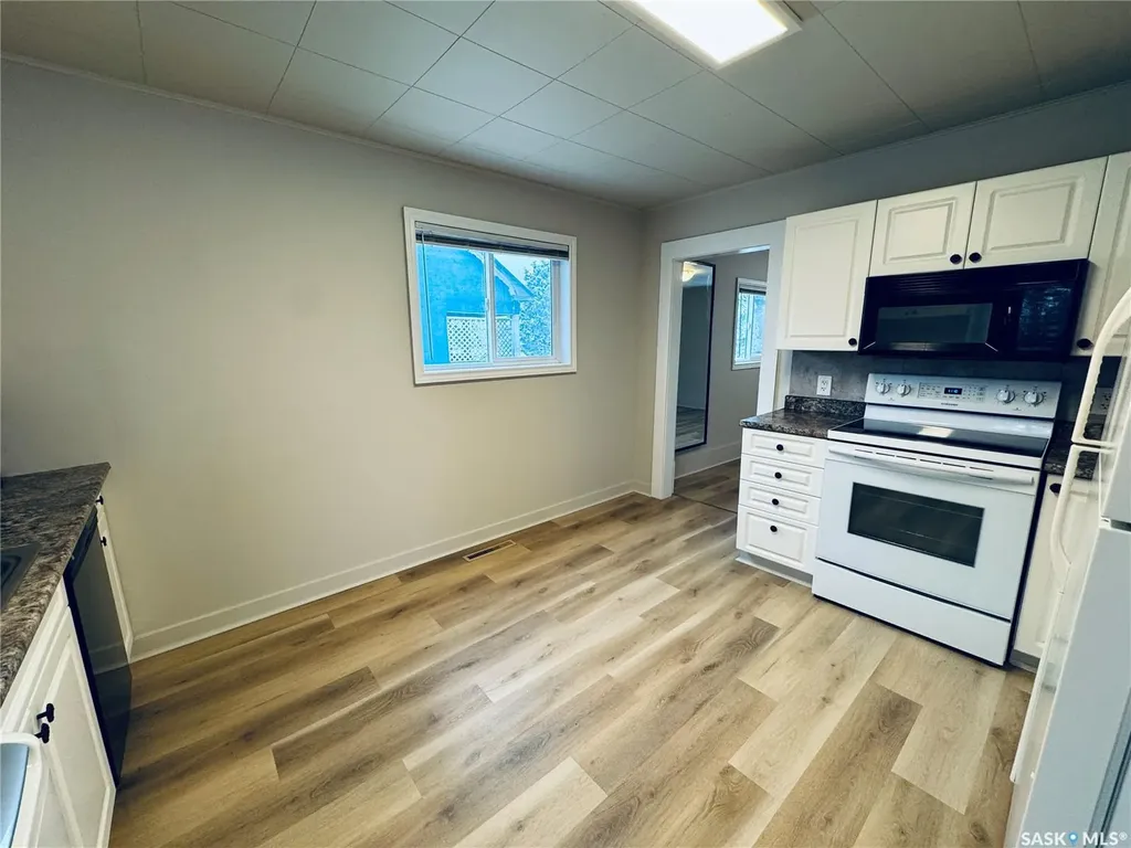 304 5th Avenue E Biggar SK S0K 0M0
