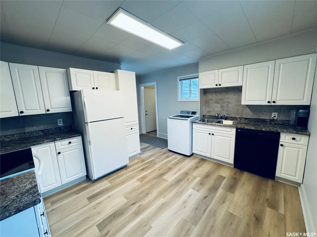 304 5th Avenue E Biggar SK S0K 0M0