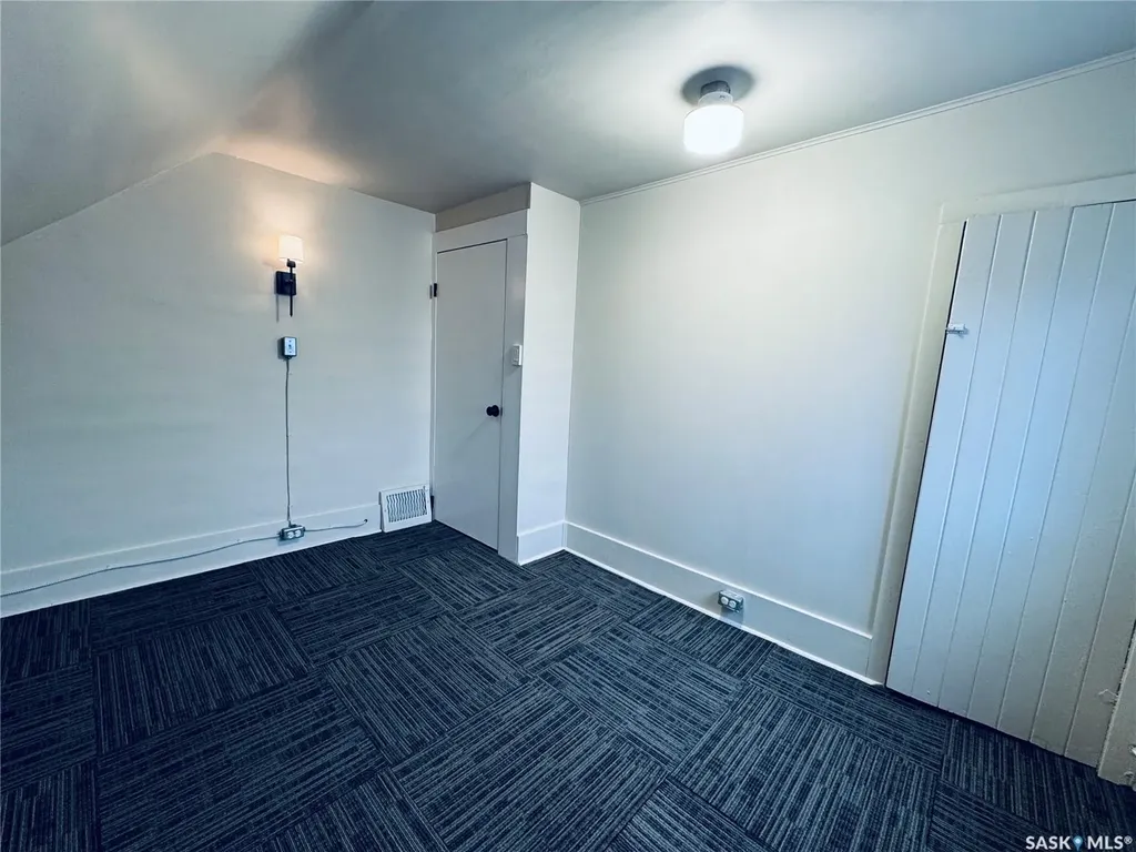 304 5th Avenue E Biggar SK S0K 0M0