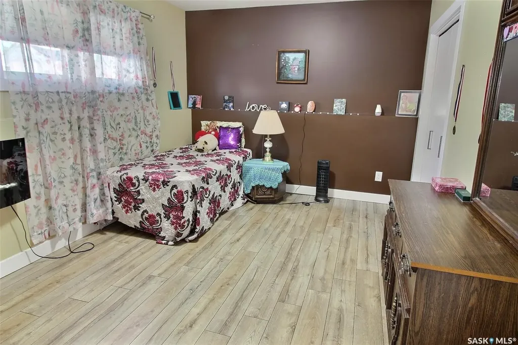857 Madsen Place Prince Albert SK S6V 2L6