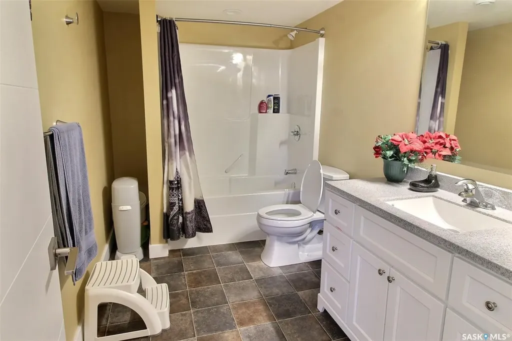 857 Madsen Place Prince Albert SK S6V 2L6