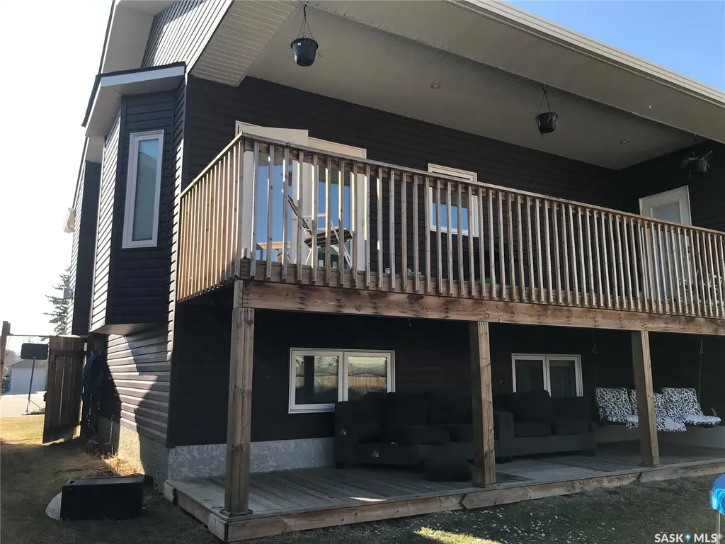 857 Madsen Place Prince Albert SK S6V 2L6