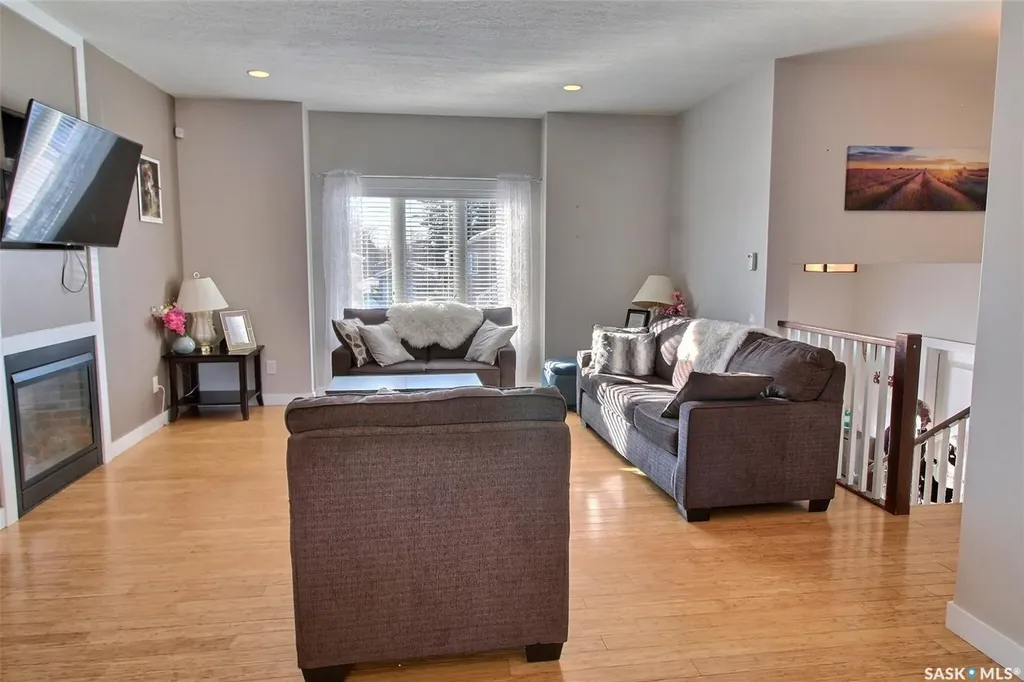 857 Madsen Place Prince Albert SK S6V 2L6