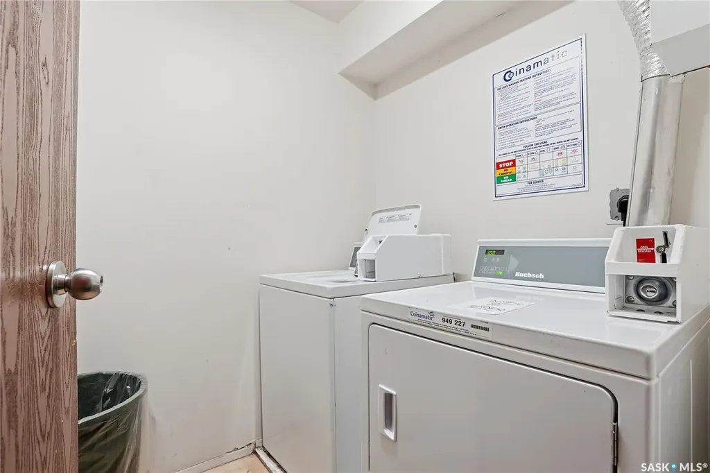 423 4th Avenue N Saskatoon SK S7K 2M4