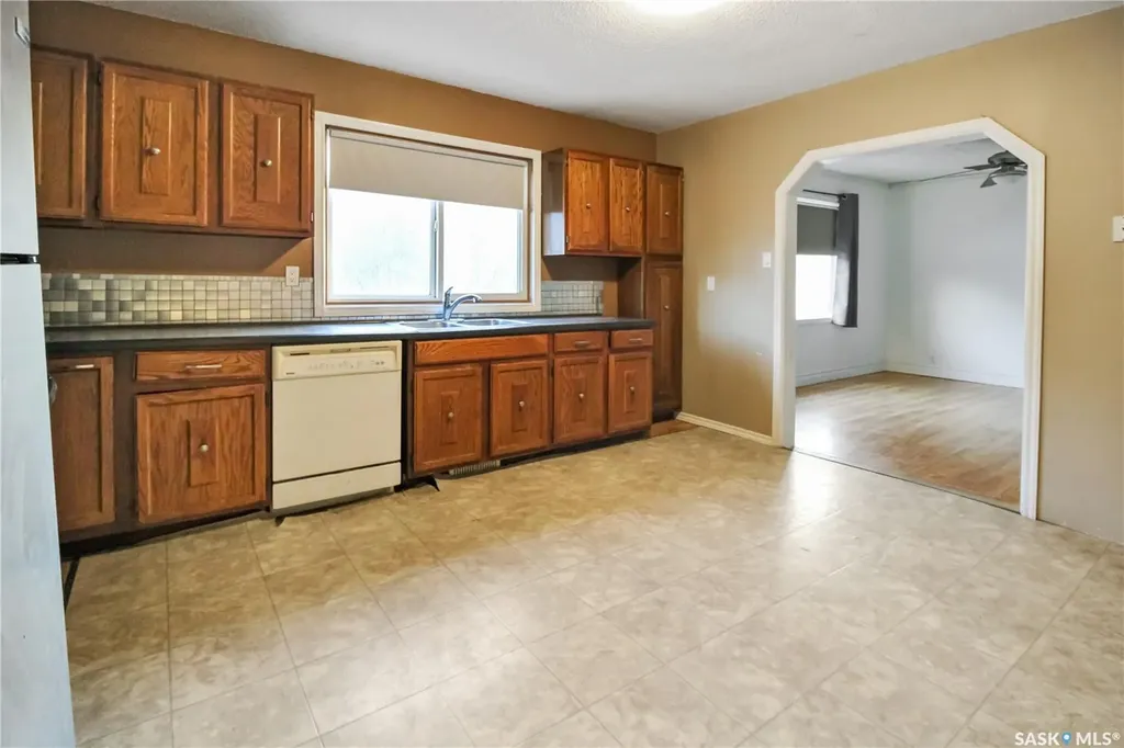 365 3rd Avenue NE Swift Current SK S9H 2G8