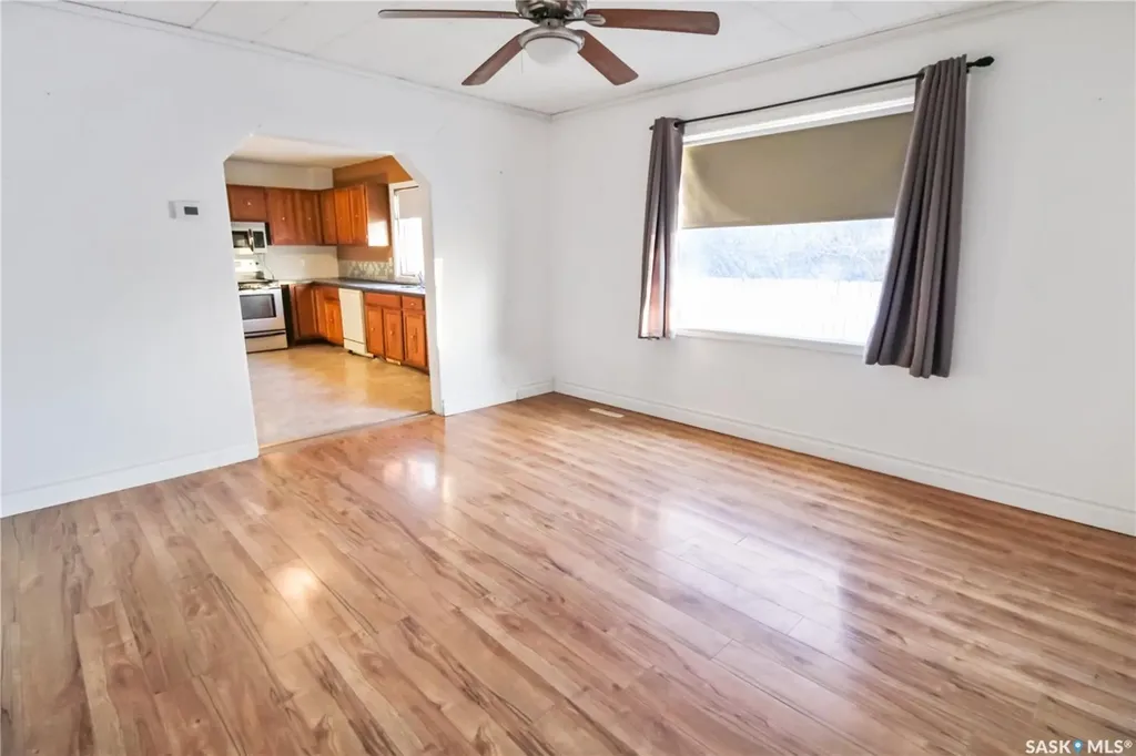 365 3rd Avenue NE Swift Current SK S9H 2G8