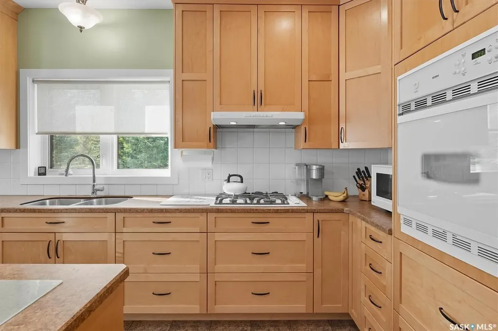 4005 3rd Avenue W Waldheim SK S0K 4R0
