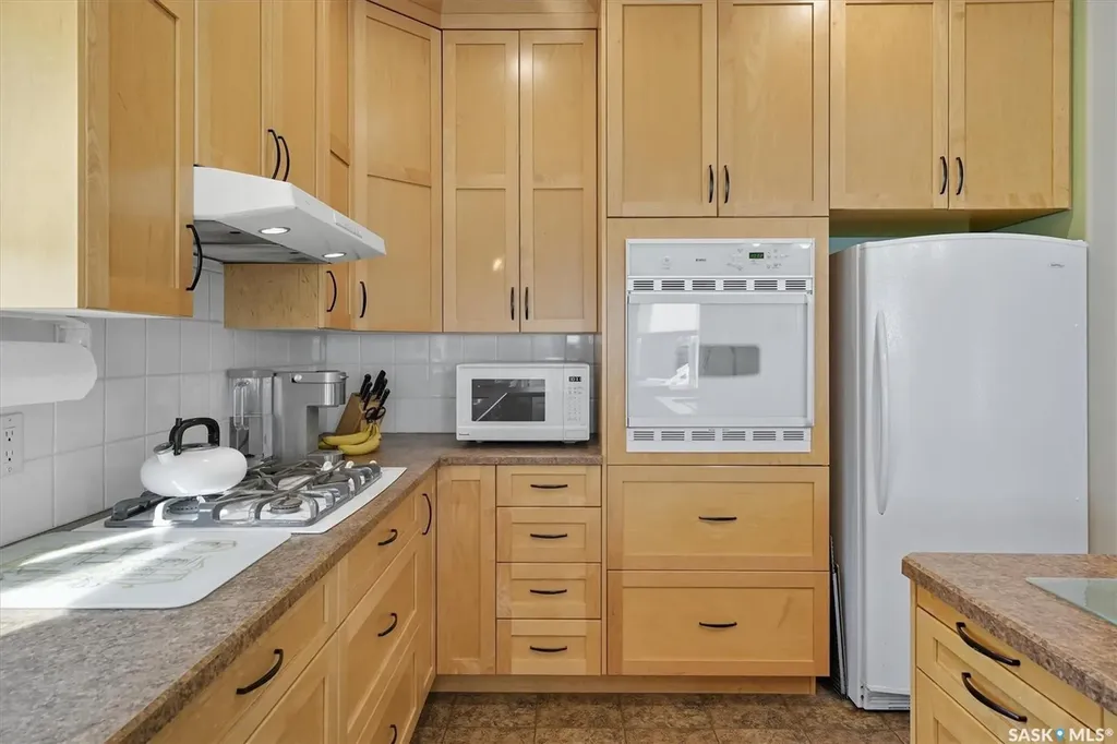 4005 3rd Avenue W Waldheim SK S0K 4R0