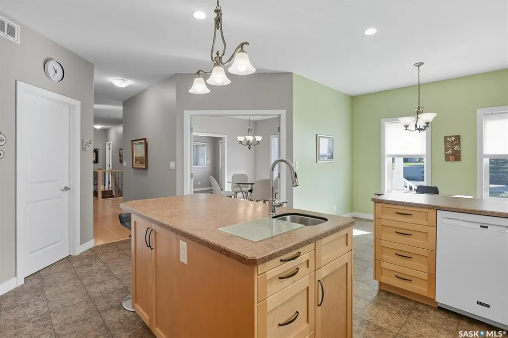 4005 3rd Avenue W Waldheim SK S0K 4R0