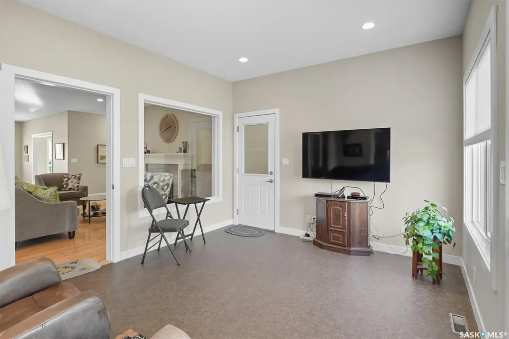 4005 3rd Avenue W Waldheim SK S0K 4R0
